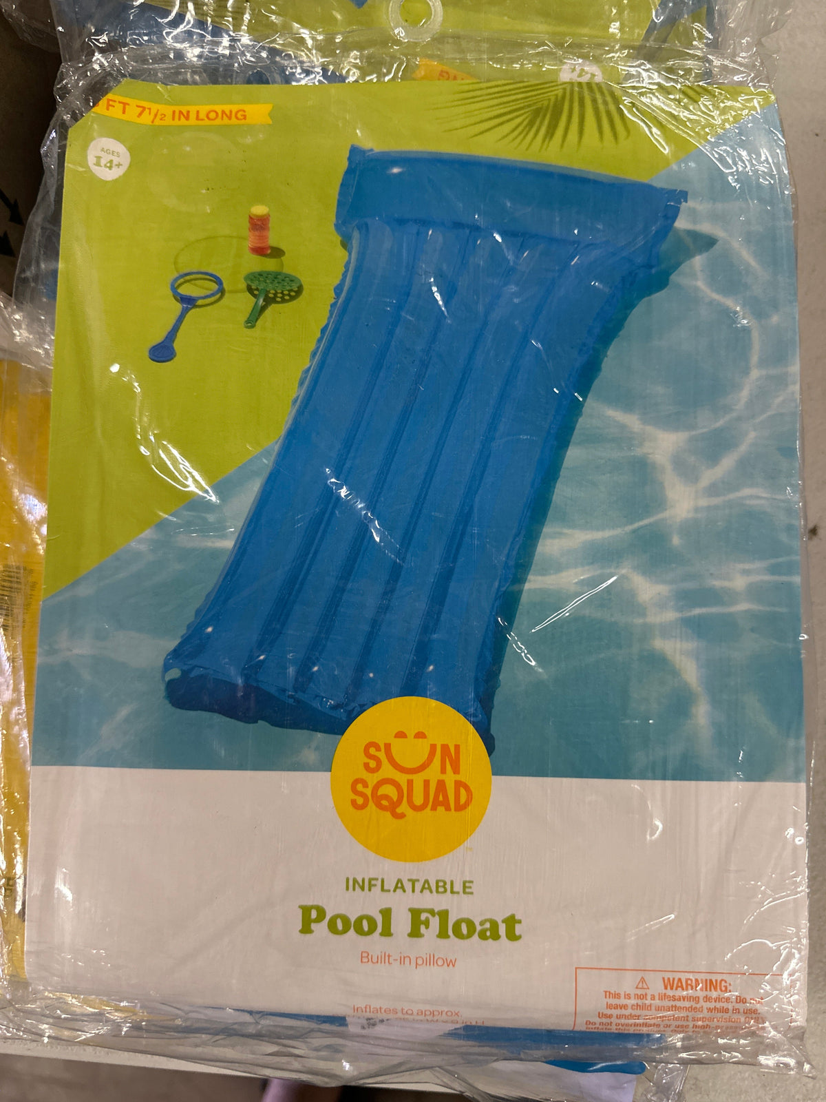 Sun squad inflatable pool float with built-in pillow 5‘7“ long blue