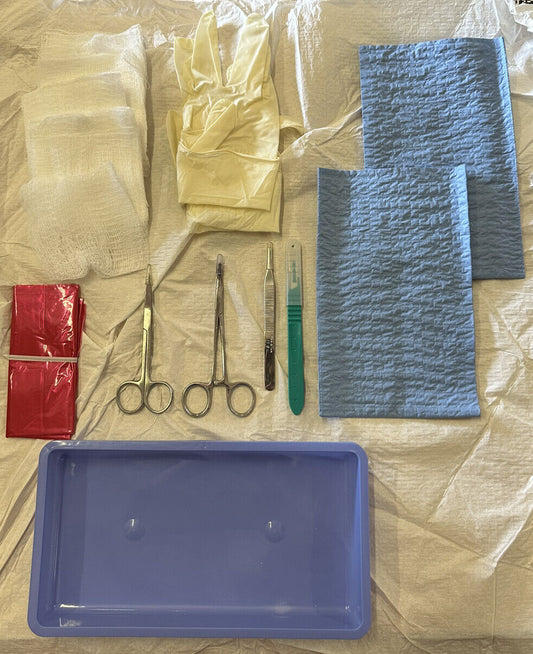 MEDLINE Debridement Kit Tray with Scalpel #10 DYNJ08831