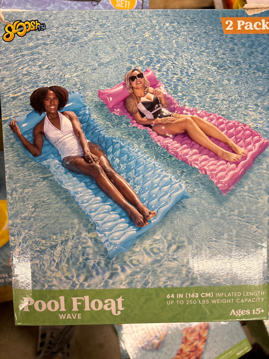 Pool lounge float - 64”